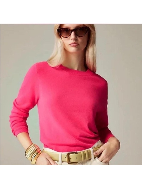J. Crew Sweaters - J.Crew Cashmere Classic-Fit Crewneck Sweater in Bright Strawberry - Size XS